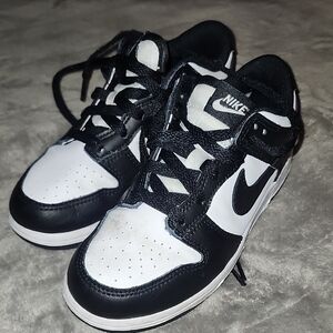Nike Low Dunks Retro Black and White Panda Sneakers